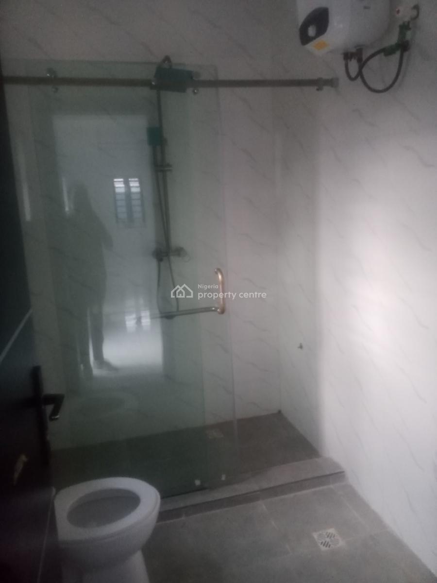 Sweet Finished 2 Bedroom Apartment, Silver Point Estate, Badore, Ajah, Lagos, Flat / Apartment for Rent