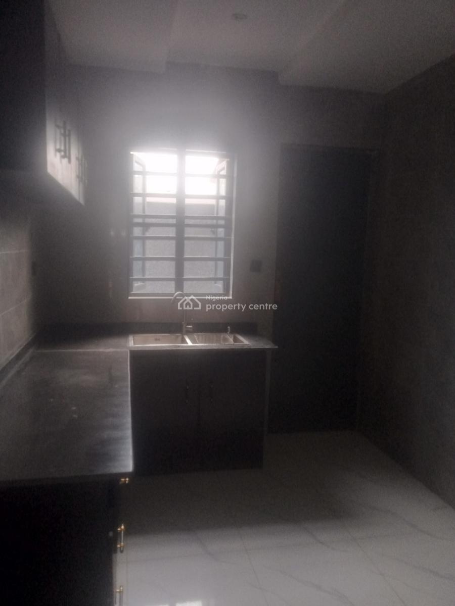 Sweet Finished 2 Bedroom Apartment, Silver Point Estate, Badore, Ajah, Lagos, Flat / Apartment for Rent