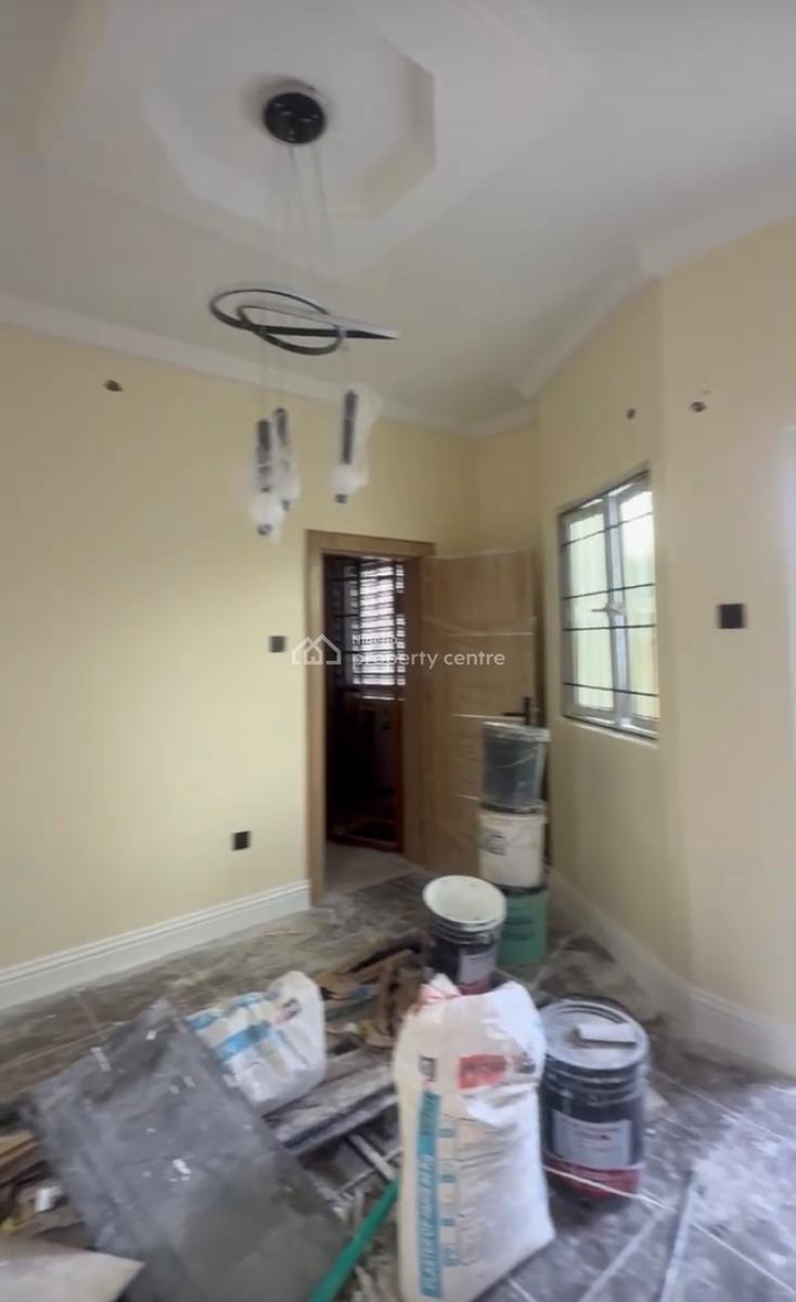 Tastefully Finished Newly Renovated Miniflat Off Ijesha, Surulere, Ijesha, Surulere, Lagos, Flat / Apartment for Rent