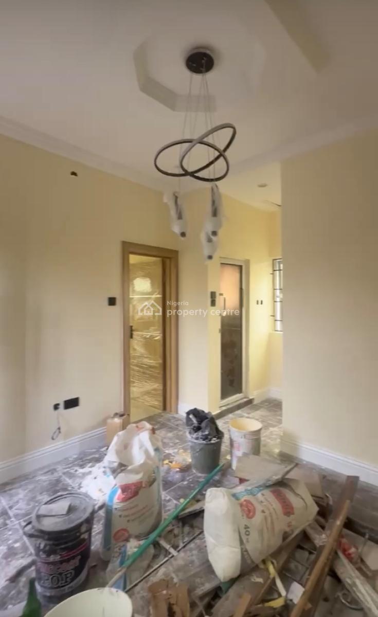 Tastefully Finished Newly Renovated Miniflat Off Ijesha, Surulere, Ijesha, Surulere, Lagos, Flat / Apartment for Rent