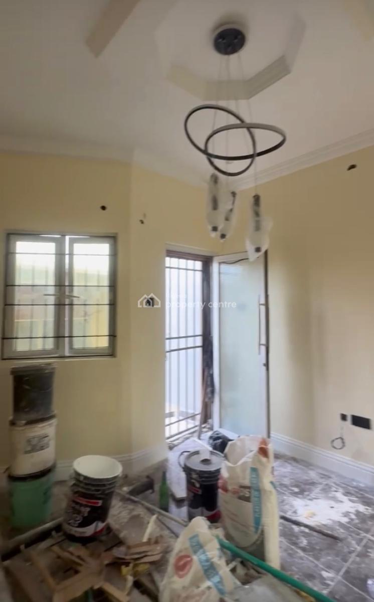 Tastefully Finished Newly Renovated Miniflat Off Ijesha, Surulere, Ijesha, Surulere, Lagos, Flat / Apartment for Rent