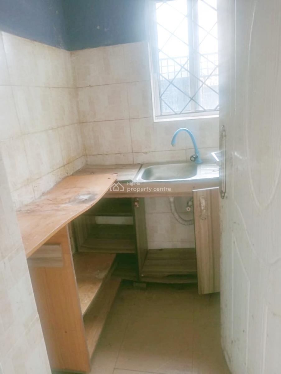 Luxury Mini Flat, Olowora, Omole Phase 2, Ikeja, Lagos, Mini Flat (room and Parlour) for Rent