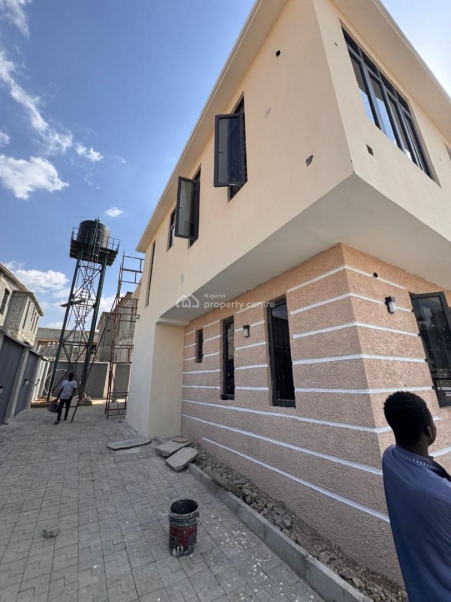 Luxury 4 Bedroom Semidetached Duplex + Bq in an Estate, Gwarinpa, Abuja, Semi-detached Duplex for Sale