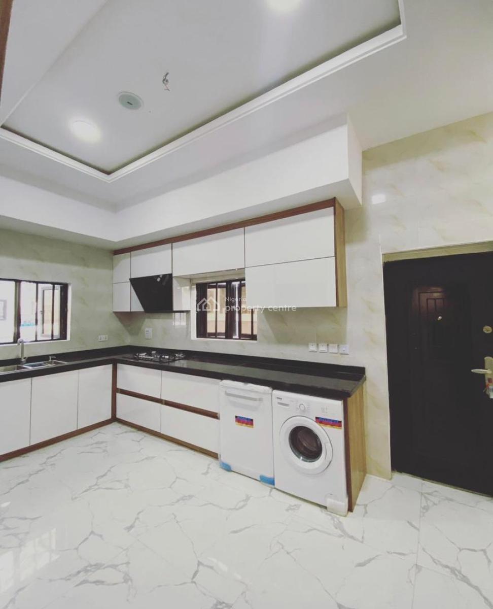 Spacious 5 Bedroom Fully Detached with Bq, Ikate Elegushi, Lekki, Lagos, Detached Duplex for Rent