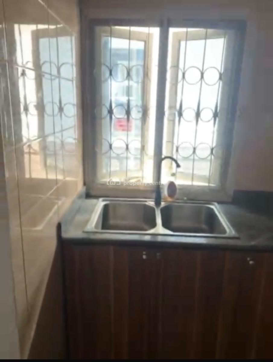 Standard & Spacious 2bedroom Apartment(upstairs), Sangotedo, Ajah, Lagos, Flat / Apartment for Rent
