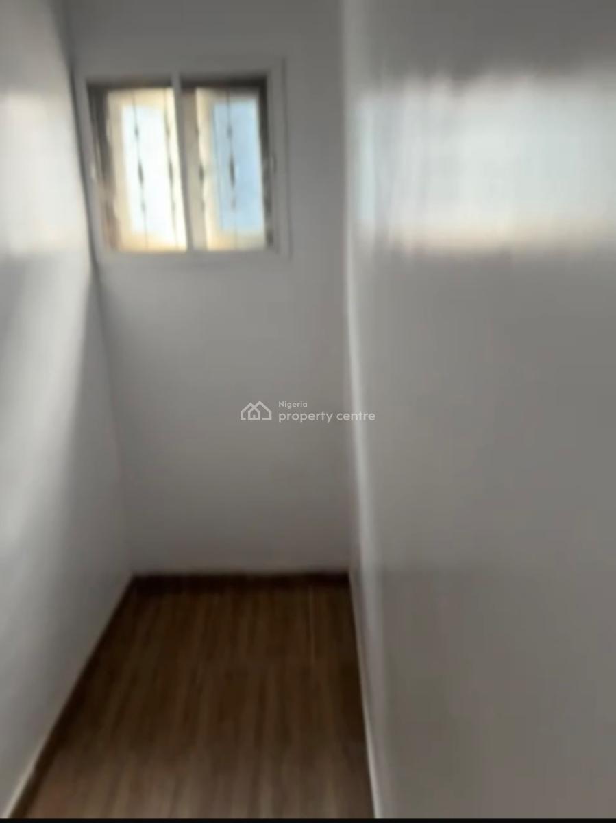 Standard & Spacious 2bedroom Apartment(upstairs), Sangotedo, Ajah, Lagos, Flat / Apartment for Rent