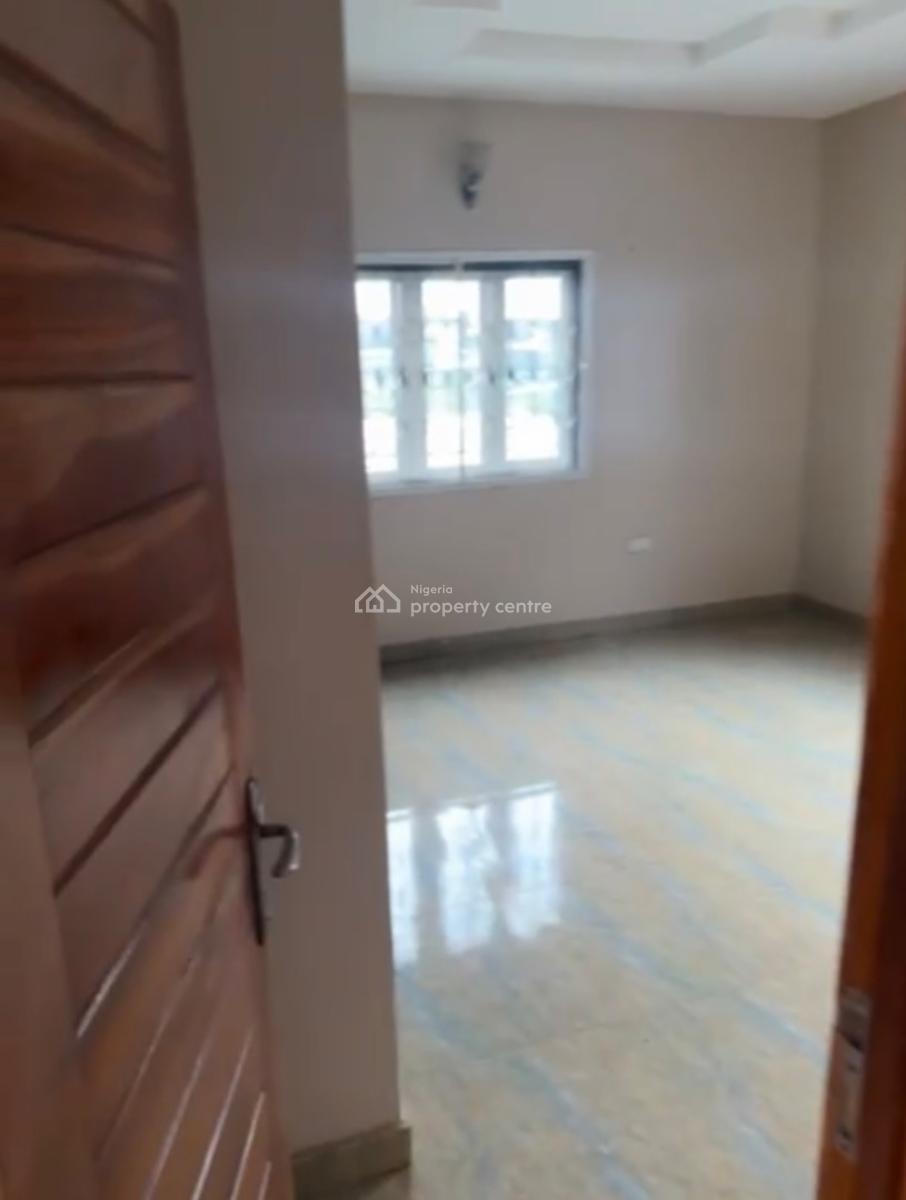Standard & Spacious 2bedroom Apartment(upstairs), Sangotedo, Ajah, Lagos, Flat / Apartment for Rent