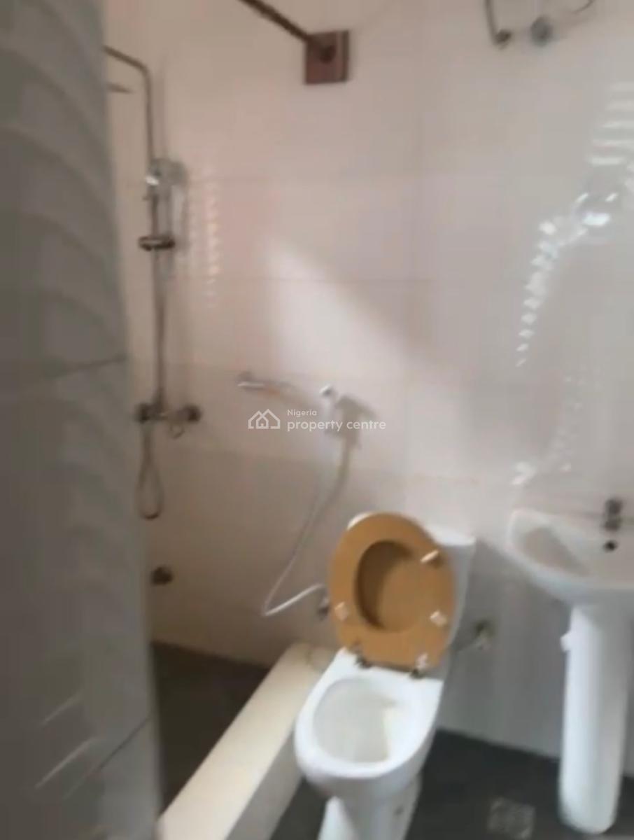 Standard & Spacious 2bedroom Apartment(upstairs), Sangotedo, Ajah, Lagos, Flat / Apartment for Rent