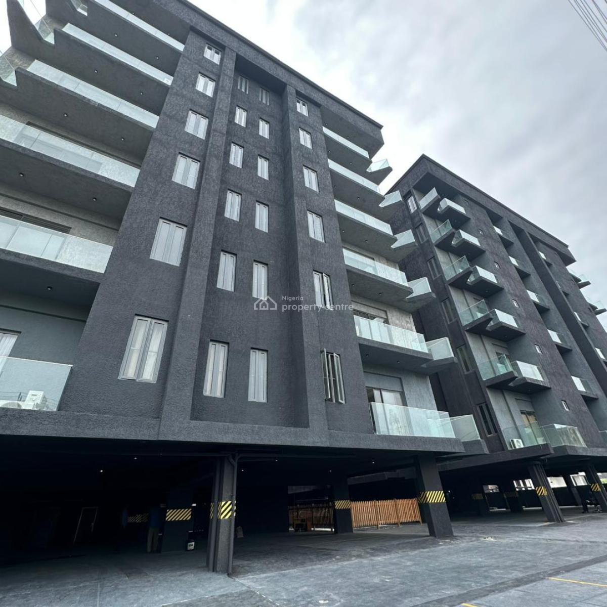 Exquisite 2 Bedroom Apartment  with Elevators and a Swimming Pool., Ikate, Lekki, Lagos, House for Sale