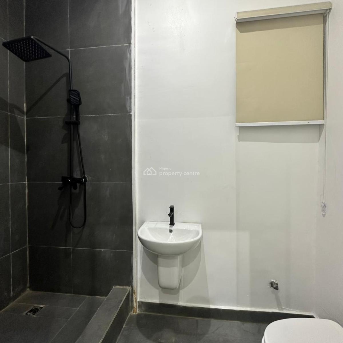 Exquisite 2 Bedroom Apartment  with Elevators and a Swimming Pool., Ikate, Lekki, Lagos, House for Sale