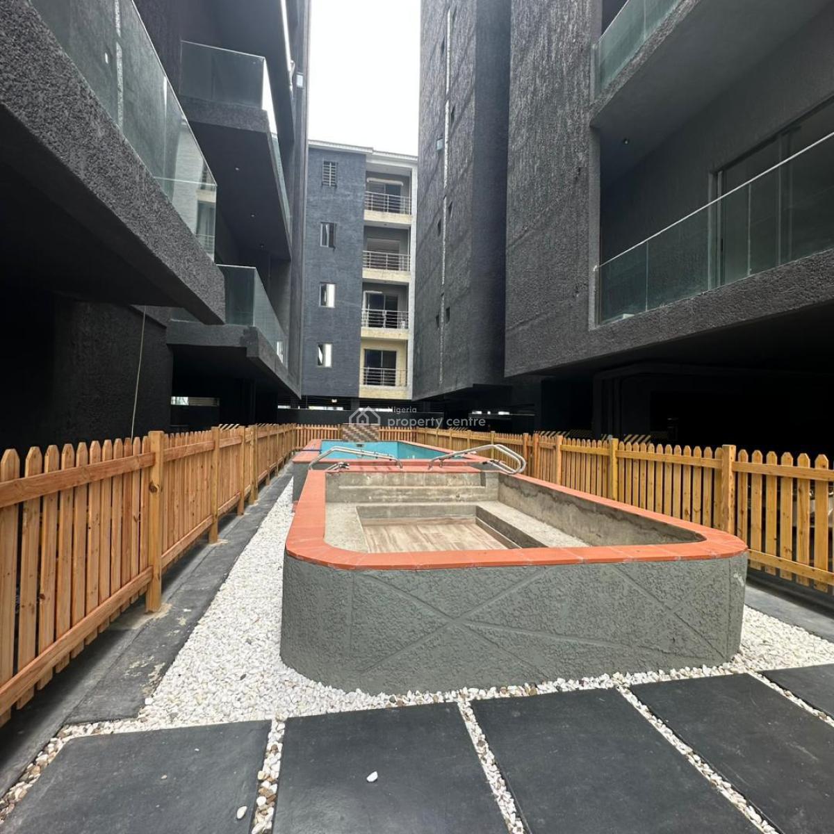 Exquisite 2 Bedroom Apartment  with Elevators and a Swimming Pool., Ikate, Lekki, Lagos, House for Sale