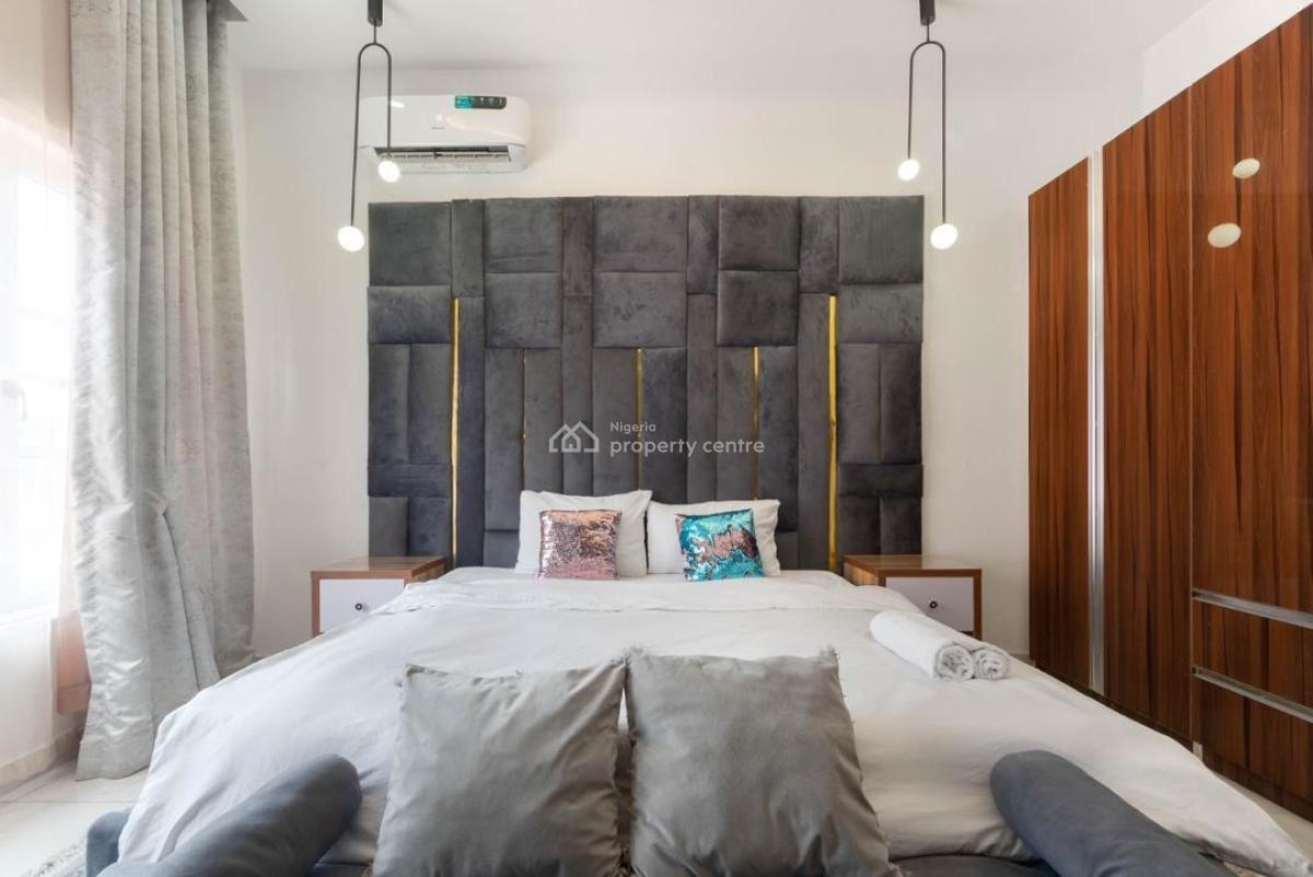 Beautiful 3 Bedroom Apartment with Swimming Pool and Snooker Board, By Elf Bus Stop, Lekki Right Side, Lekki Phase 1, Lekki, Lagos, Flat / Apartment Short Let
