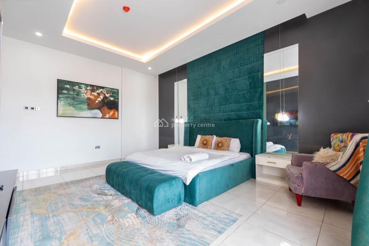 Beautiful 3 Bedroom Apartment with Swimming Pool and Snooker Board, By Elf Bus Stop, Lekki Right Side, Lekki Phase 1, Lekki, Lagos, Flat / Apartment Short Let
