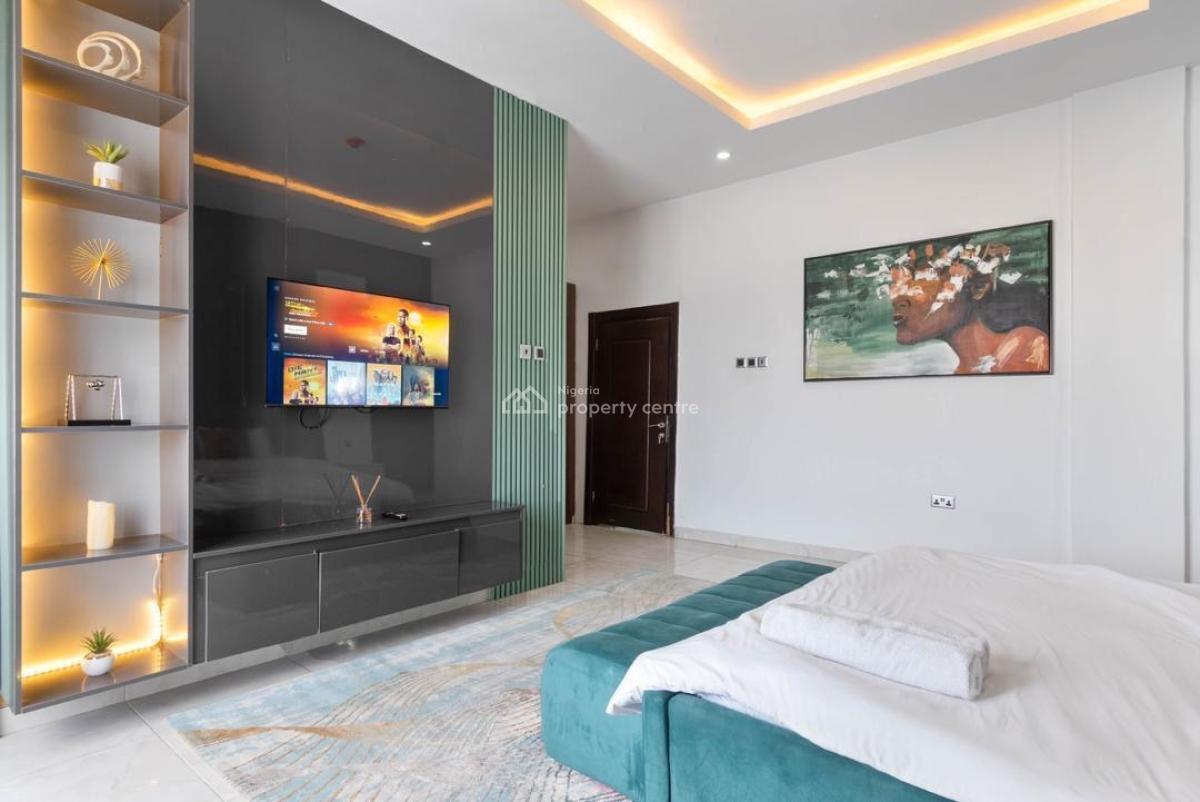 Beautiful 3 Bedroom Apartment with Swimming Pool and Snooker Board, By Elf Bus Stop, Lekki Right Side, Lekki Phase 1, Lekki, Lagos, Flat / Apartment Short Let