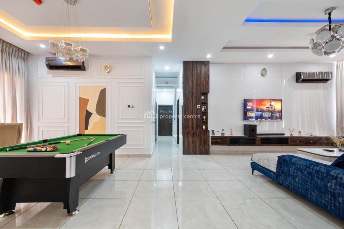 Beautiful 3 Bedroom Apartment with Swimming Pool and Snooker Board, By Elf Bus Stop, Lekki Right Side, Lekki Phase 1, Lekki, Lagos, Flat / Apartment Short Let