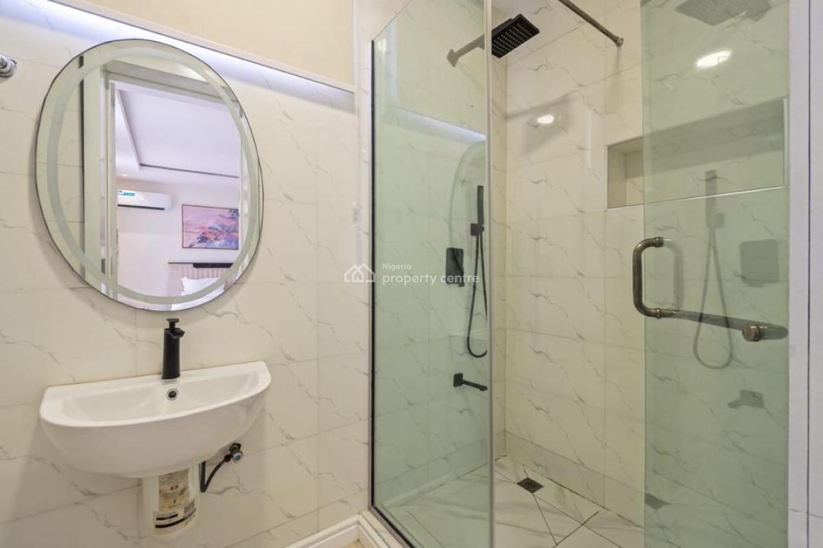 Luxury 3 Units of One Bedroom Apartment with Gym, Admiralty Way, Lekki Phase 1, Lekki, Lagos, Flat / Apartment Short Let