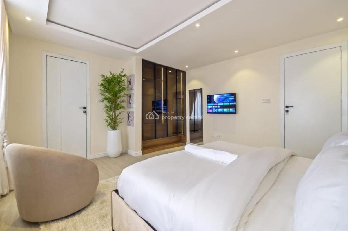Luxury 3 Units of One Bedroom Apartment with Gym, Admiralty Way, Lekki Phase 1, Lekki, Lagos, Flat / Apartment Short Let