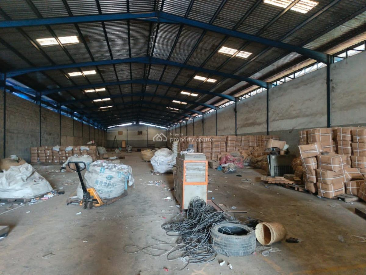 Warehouse Amuwo Odofin (3) 1 Bay Warehouse Measuring 1500sqm, Amuwo Odofin, Lagos, Warehouse for Rent