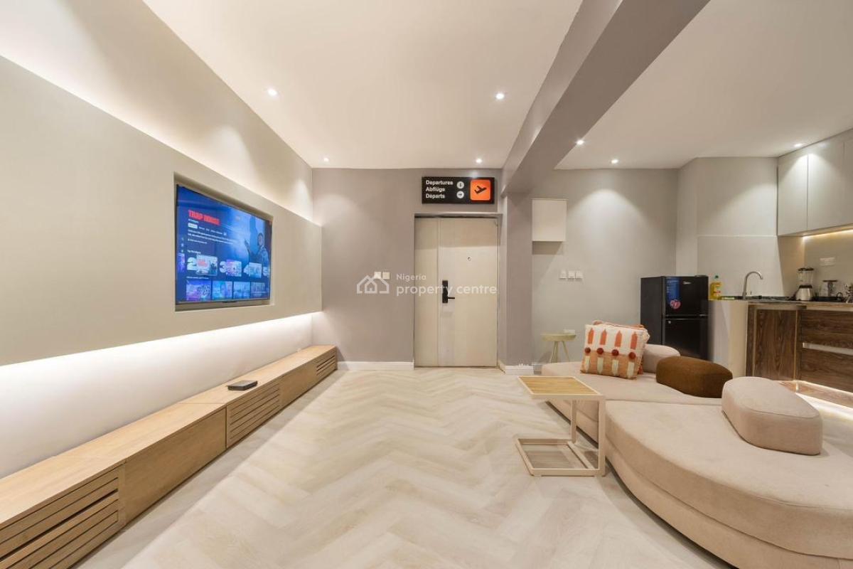 Luxury and Spacious Studio Apartment with Gym, Admiralty Way, Lekki Phase 1, Lekki, Lagos, Flat / Apartment Short Let