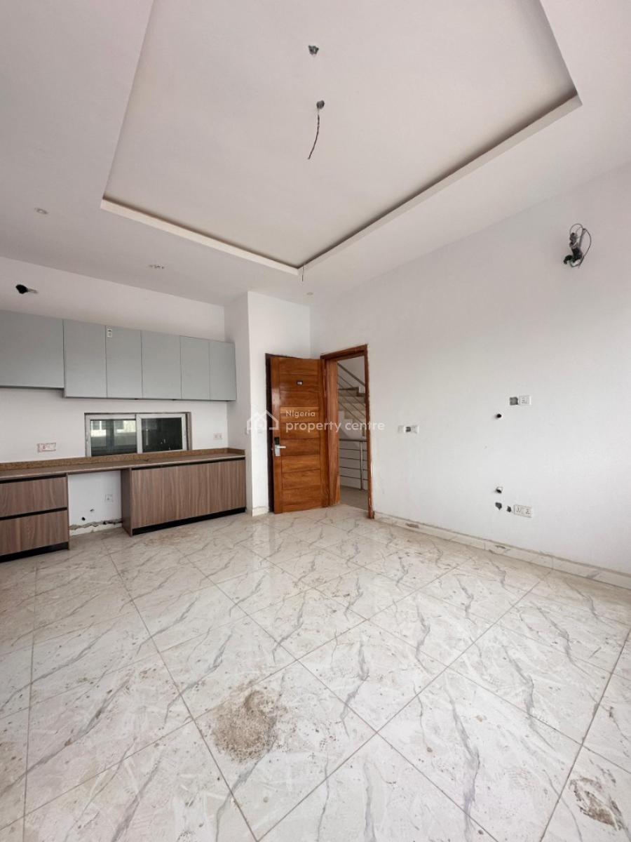 Executive and Spacious 2 Bedroom Apartment, Ikate Lekki, Lekki, Lagos, Flat / Apartment for Rent