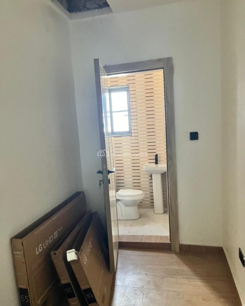 2 Bedroom Furnished Apartment, Ikate, Lekki, Lagos, Block of Flats for Sale