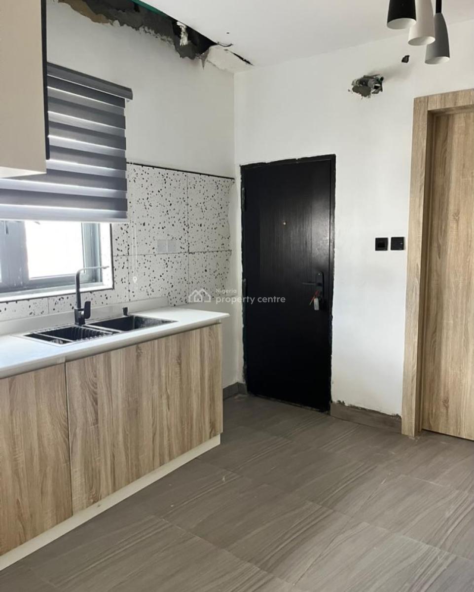 2 Bedroom Furnished Apartment, Ikate, Lekki, Lagos, Block of Flats for Sale