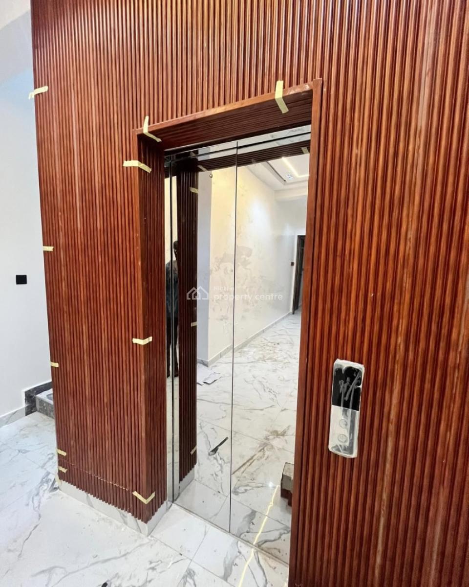 3 Bedroom Apartment, Lekki Phase 1, Lekki, Lagos, Block of Flats for Sale