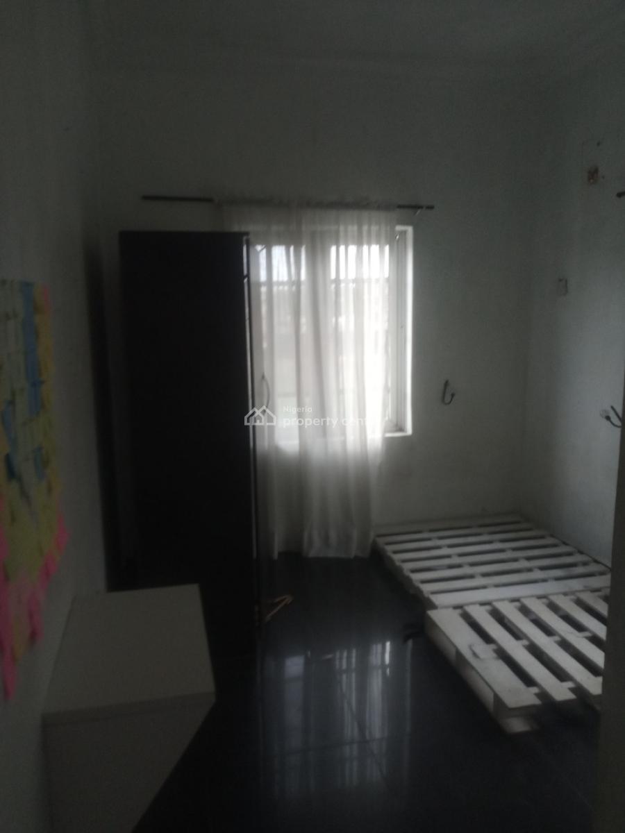 Executive 2bedroom, Babs Animashun Off Bode Thomas, Surulere, Lagos, Flat / Apartment for Rent