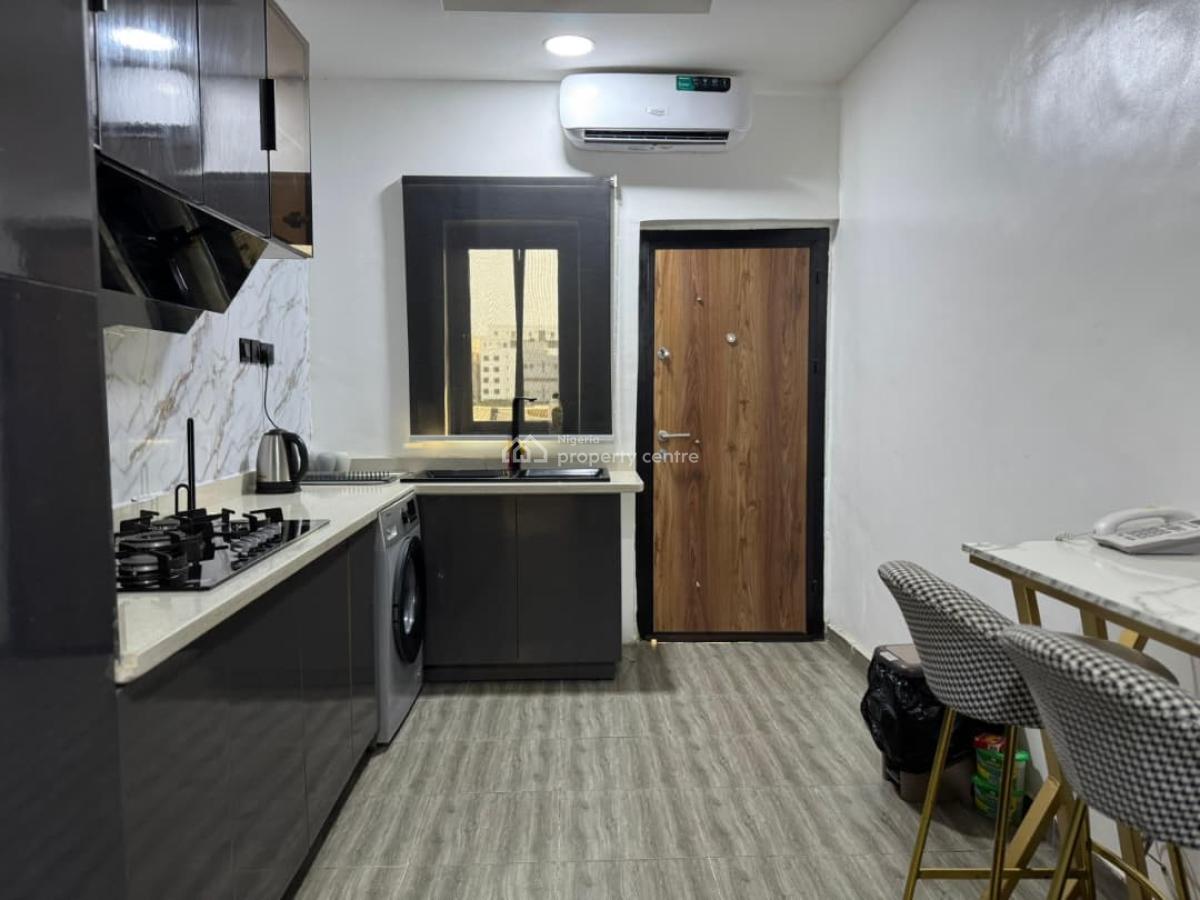 Furnished 2 Bedroom Apartment with Swimming Pool*   *:lekki Phase 1*, Off Freedom Way, Lekki Phase 1, Lekki, Lagos, Flat / Apartment for Rent