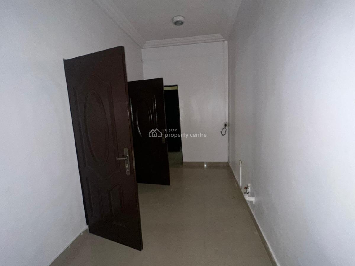 3 Bedroom Flat, Off International Airport Road Ajao Estate, Isolo, Lagos, Flat / Apartment for Rent
