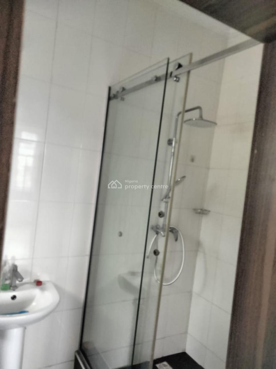 5 Bedrooms Semi-detached Duplex at Magodo Gra Phase 2 Shangisha, Off Adetoro Adelaja Street, Gra Phase 2, Magodo, Lagos, Semi-detached Duplex for Rent