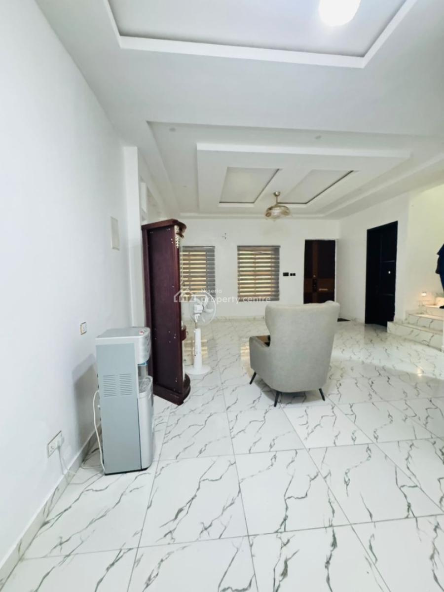 Distress...coxy 4bedroom Terrace Duplex Noe Availiable for N135m, Orchidr Road Lekki Lagos, Lekki, Lagos, Terraced Duplex for Sale