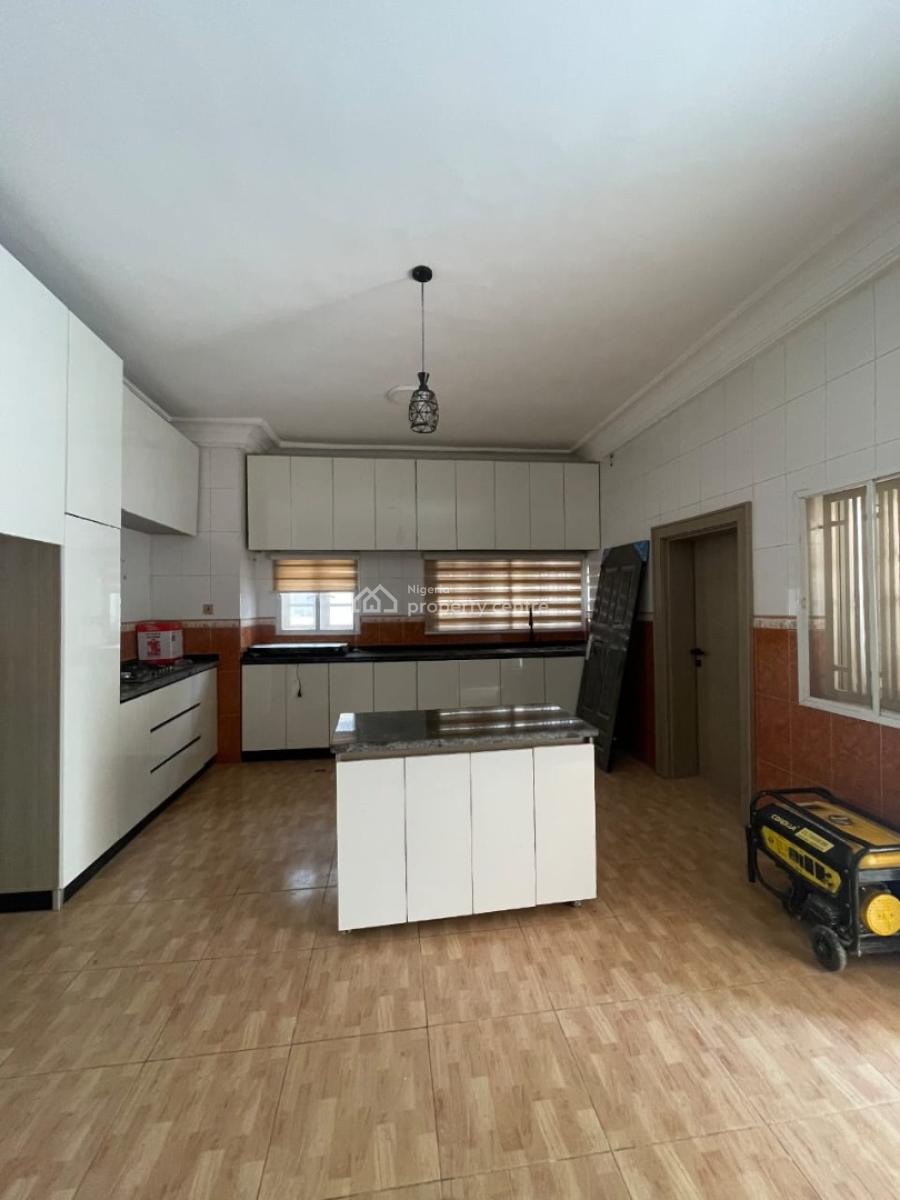 5 Bedroom Detached House, Guzape District, Abuja, Detached Duplex for Sale