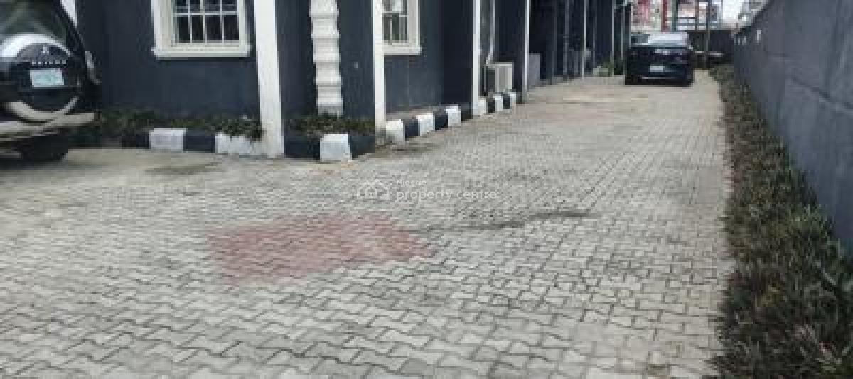Luxury 2 Bedrooms Flat Apartment, Behind Blenco Sangotedo, Sangotedo, Ajah, Lagos, Flat / Apartment for Rent