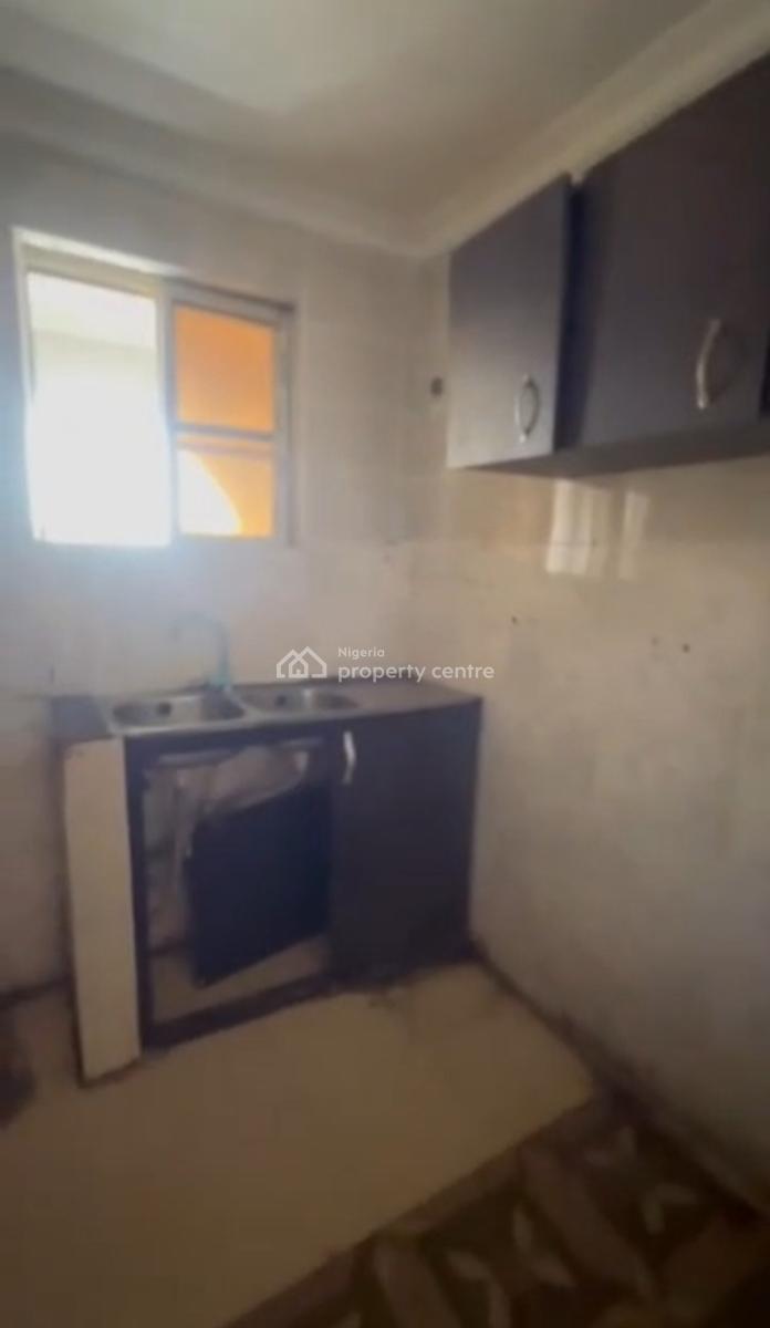 Luxury 2 Bedrooms Flat Apartment, Behind Blenco Sangotedo, Sangotedo, Ajah, Lagos, Flat / Apartment for Rent