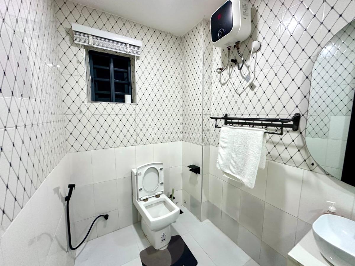 Fully Furnished 2 Bedroom Apartment, Osapa, Lekki, Lagos, Flat / Apartment for Rent