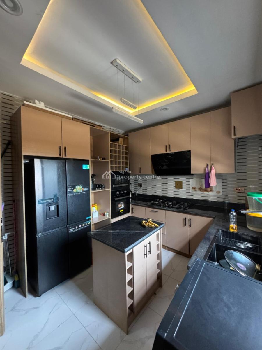 Spacious 3-bedroom Terrace Duplex + Bq, Orchid Estate, Lekki, Lekki Phase 2, Lekki, Lagos, Terraced Duplex for Sale
