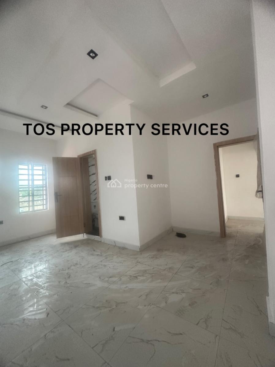 Lovely 2 Bedroom Flat Inside an Estate, Inside an Estate Off Herbert Macaulay Way, Sabo-alagomeji, Alagomeji, Yaba, Lagos, Flat / Apartment for Rent