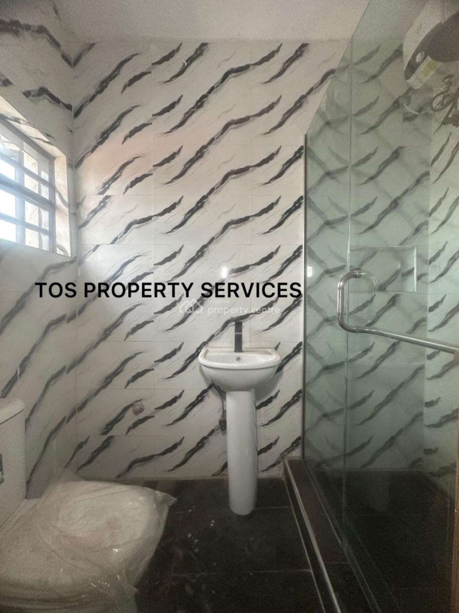 Lovely 2 Bedroom Flat Inside an Estate, Inside an Estate Off Herbert Macaulay Way, Sabo-alagomeji, Alagomeji, Yaba, Lagos, Flat / Apartment for Rent