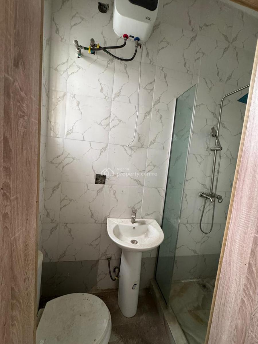 Downstairs Mini Flat with Open Plan Kitchen, Ikota Villa Gra, Ikota, Lekki, Lagos, Mini Flat (room and Parlour) for Rent