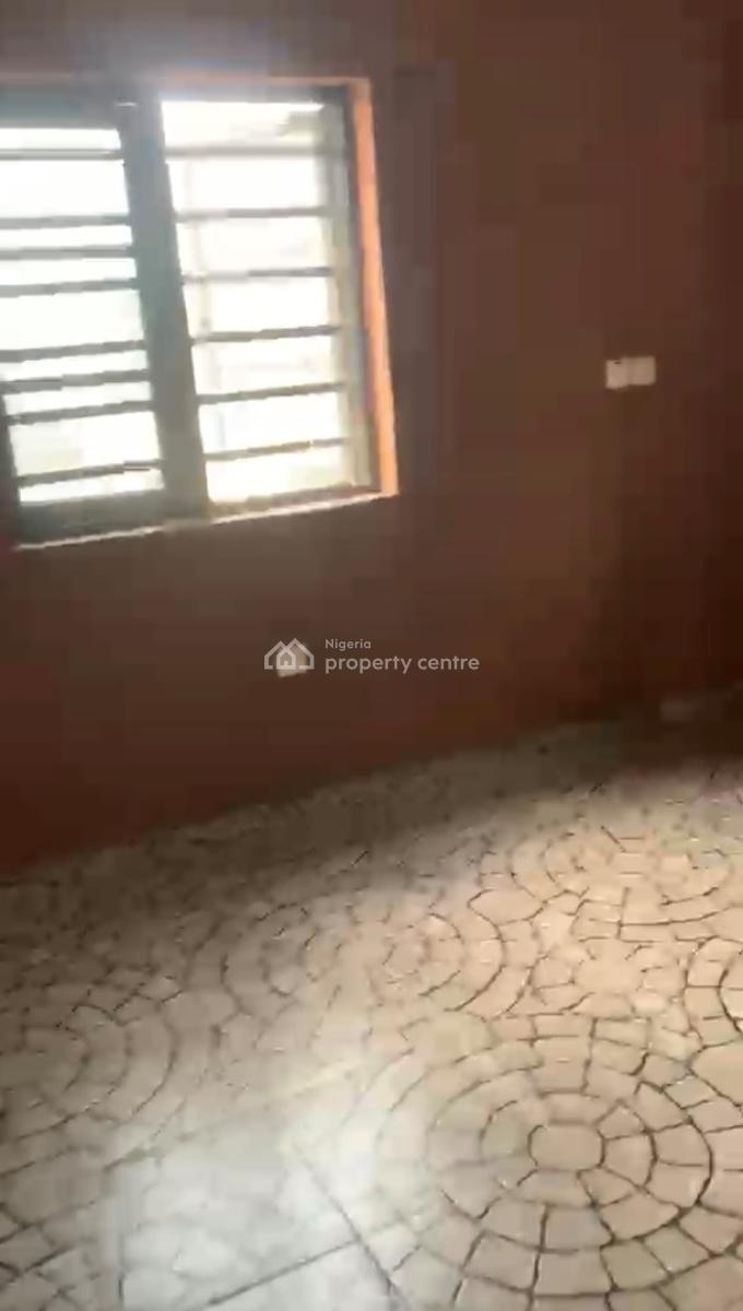 a Lovely 3 Bedroom Flat with Rooms En-suite Upstairs, Agege Side of Mangoro, Mangoro, Ikeja, Lagos, Flat / Apartment for Rent