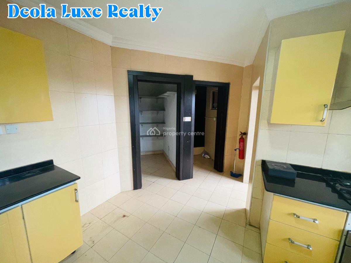 a Well Maintained 3 Bedroom in a Fully Serviced Estate with a Bq, Secured Estate, Ikate, Lekki, Lagos, Flat / Apartment for Rent