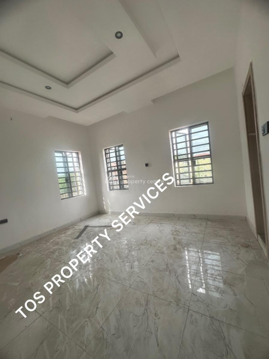 Lovely 2 Bedroom Ensuite Flat in an Estate, Sabo-alagomeji, in an Estate, Sabo, Yaba, Lagos, Flat / Apartment for Sale