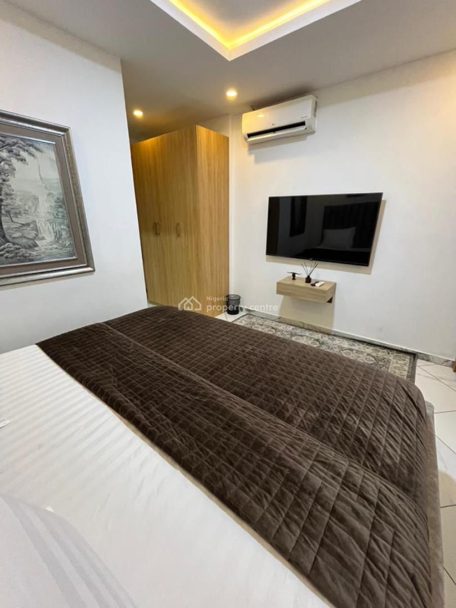 Luxury 4 Bedroom Apartment Self Compound, Lekki Phase 1, Lekki, Lagos, House Short Let