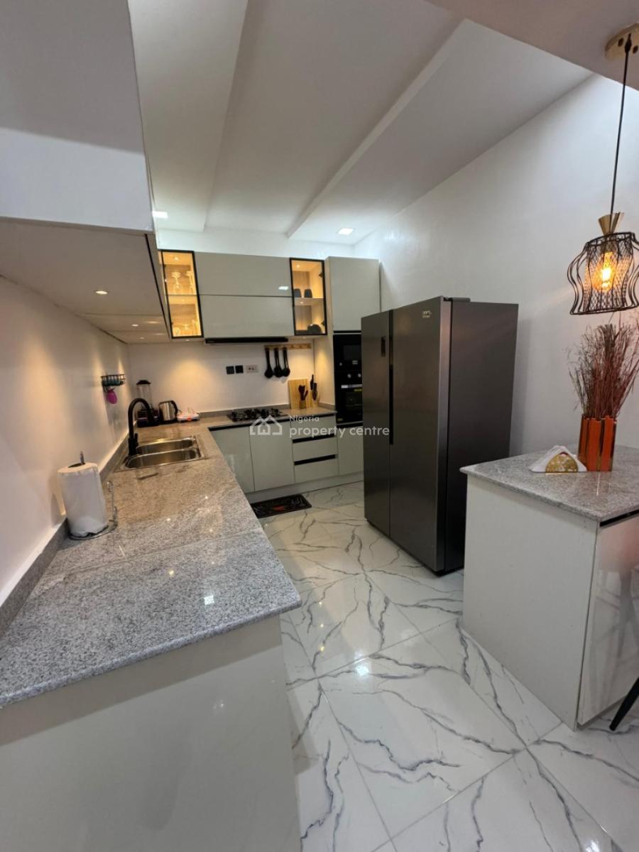 Luxury 3 Bedroom Apartment with Swimming Pool, Lekki Phase 1, Lekki, Lagos, Flat / Apartment Short Let