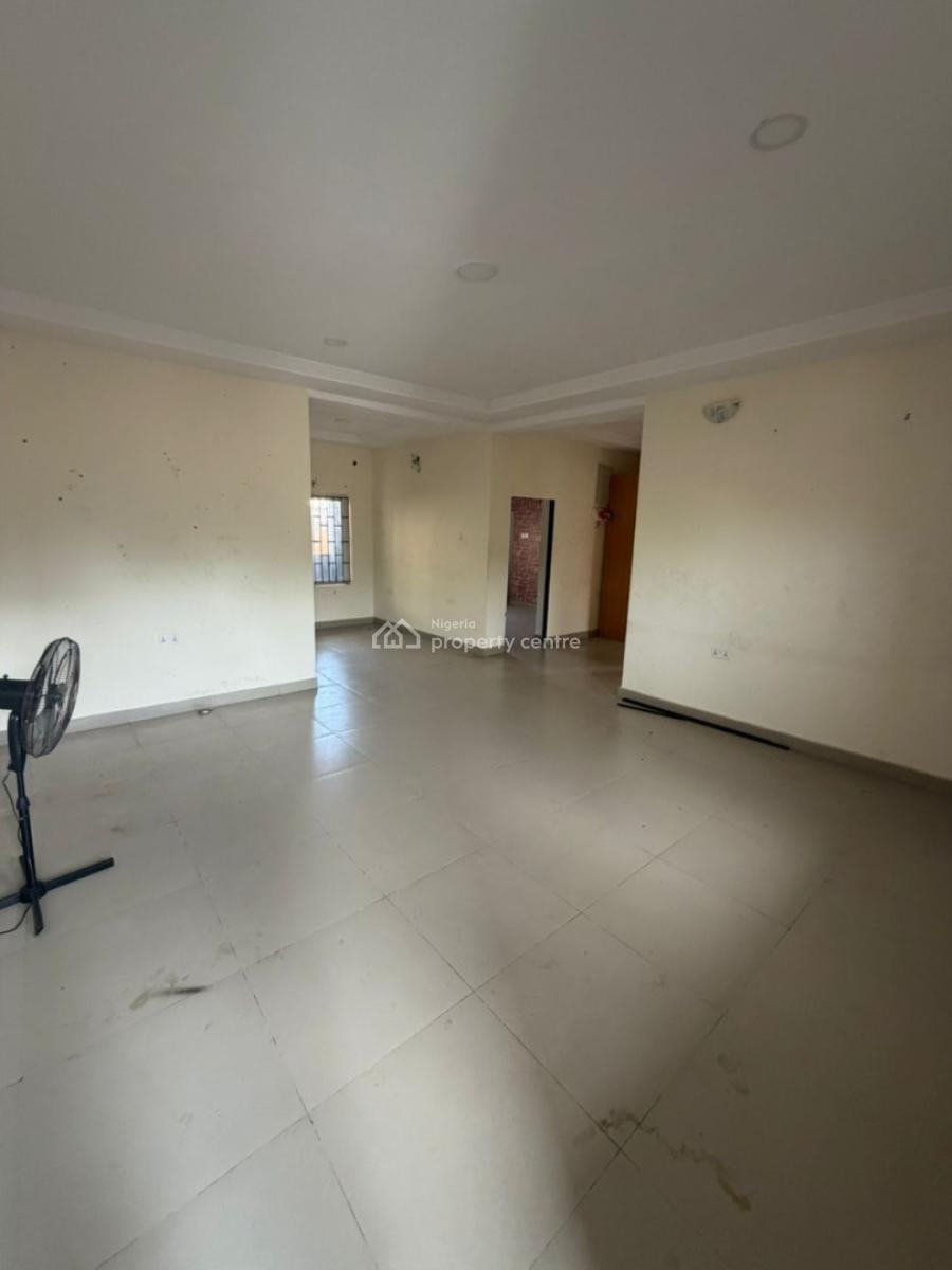 Spacious 3 Bedroom  Self Service Downstairs Unit, Alpha Beach, Chevron, Lekki, Lagos, Flat / Apartment for Rent