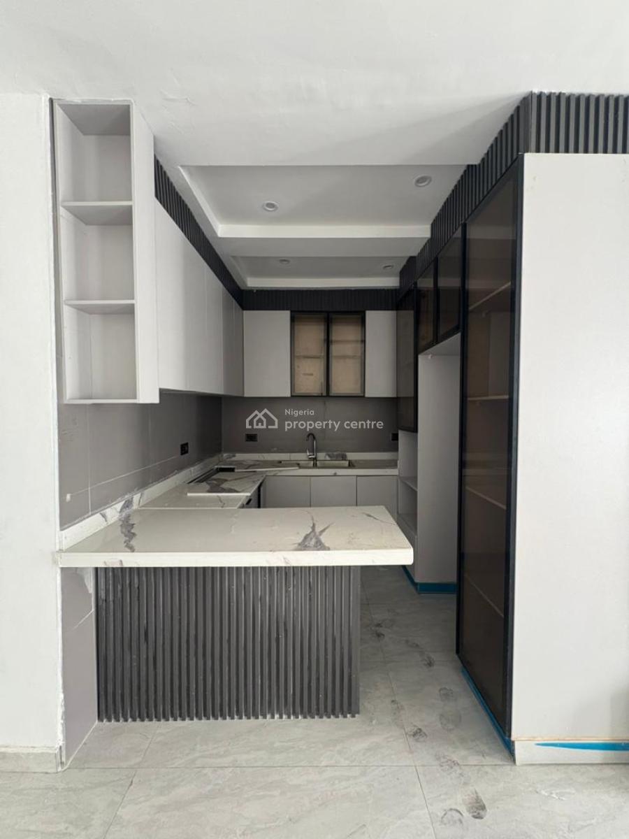 2 Bedroom Penthouse, Freedom Way, Lekki Phase 1, Lekki, Lagos, Flat / Apartment for Rent
