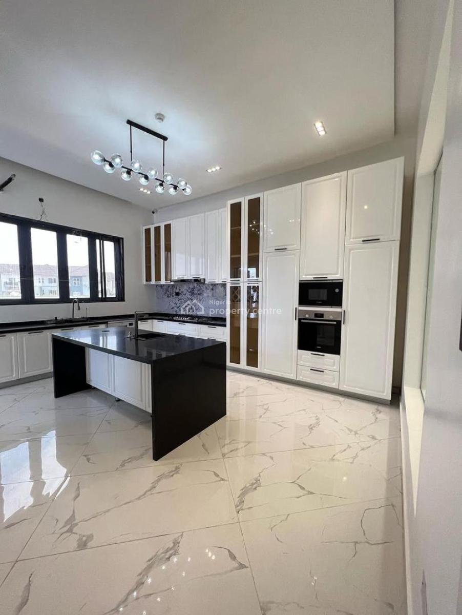 Exquisite 7-bedroom Apartment with 2bq, Pinnock Beach, Osapa, Lekki, Lagos, House for Sale