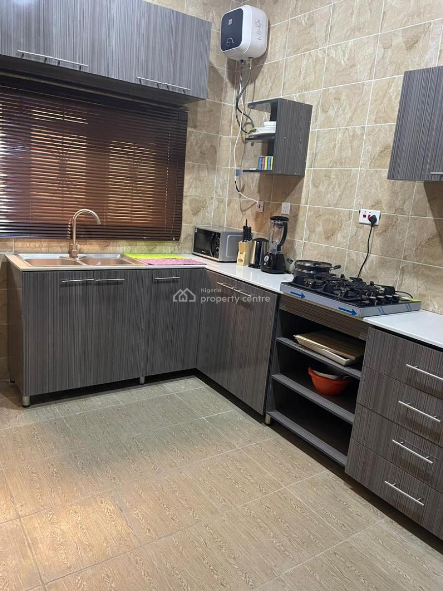 Strategically Located Luxury 2 Bedroom Apartment at Kaniz Estate, Kaniz Estate, Karsana, Abuja, Flat / Apartment Short Let