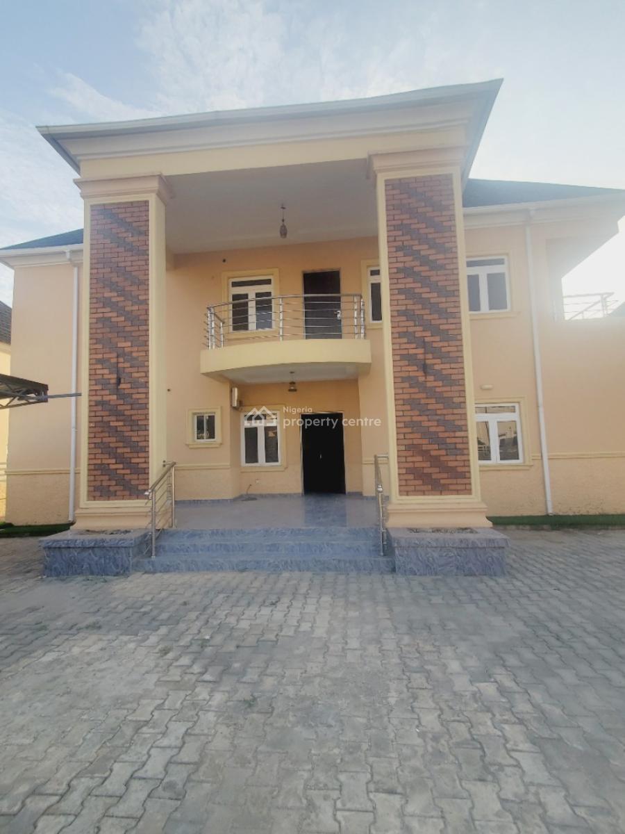 *massive Luxurious 5bedroom Fully Detached Duplex Tarred, Inside Estate, Gaduwa, Abuja, Detached Duplex for Rent
